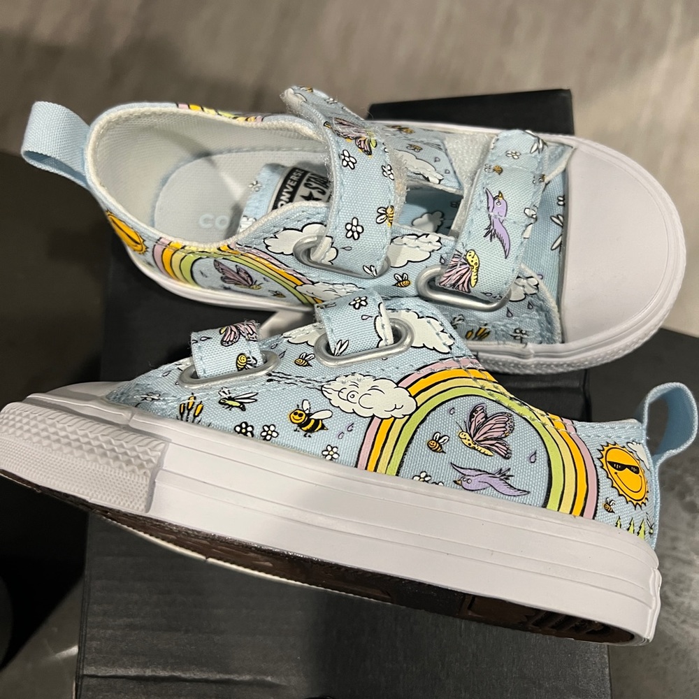 Never been used Toddler Girls Velcro Converse